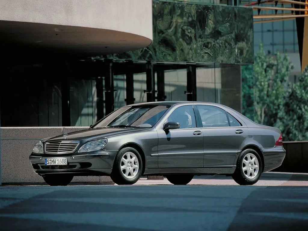 Mercedes-Benz S-Class (W220) 4 поколение, седан (09.1998 - 08.2002)